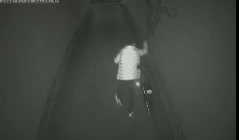 Kadıköy’de lüks sitelerden hırsızlık yapan 2 şüpheli yakalandı