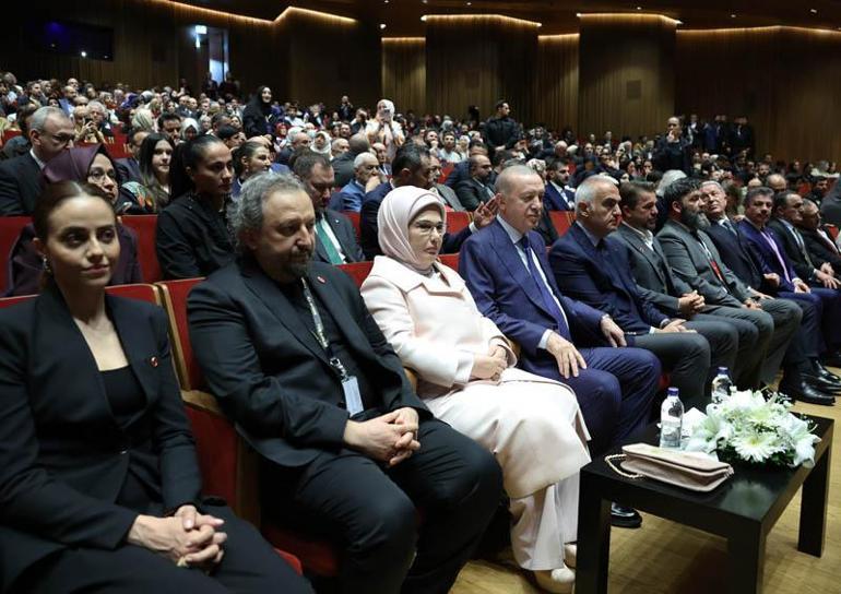 Cumhurbaşkanı Erdoğan ‘Bir Adam Yaratmak’ filminin galasına katıldı