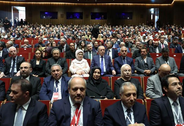 Cumhurbaşkanı Erdoğan ‘Bir Adam Yaratmak’ filminin galasına katıldı