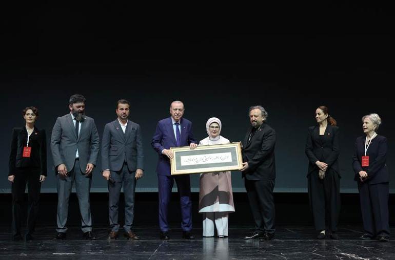 Cumhurbaşkanı Erdoğan ‘Bir Adam Yaratmak’ filminin galasına katıldı