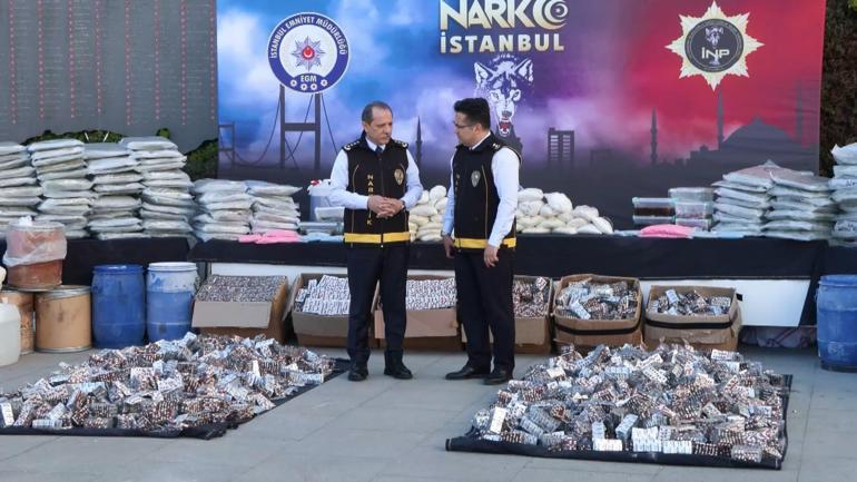 İstanbul’da uyuşturucu operasyonu: 89 şüpheli tutuklandı, ele geçirilenler sergilendi