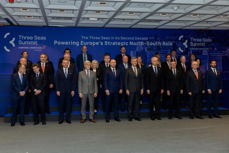 Dışişleri Bakanı Fidan, Üç Deniz Girişimi 11’inci Zirvesine katıldı