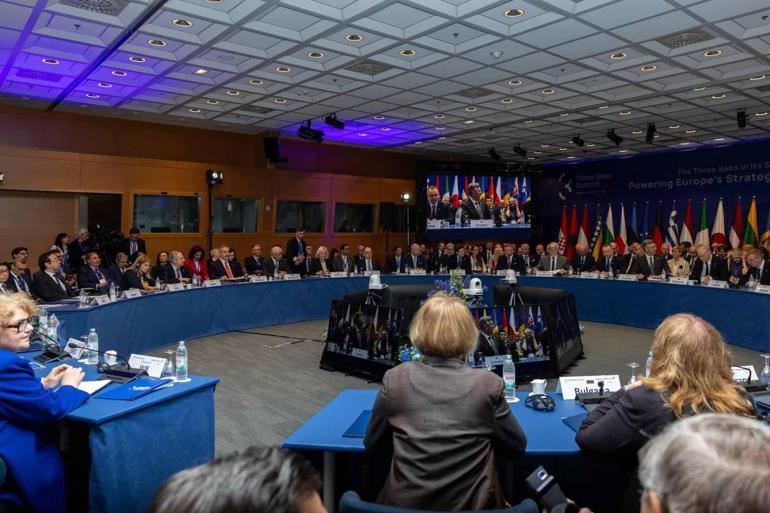 Dışişleri Bakanı Fidan, Üç Deniz Girişimi 11’inci Zirvesine katıldı