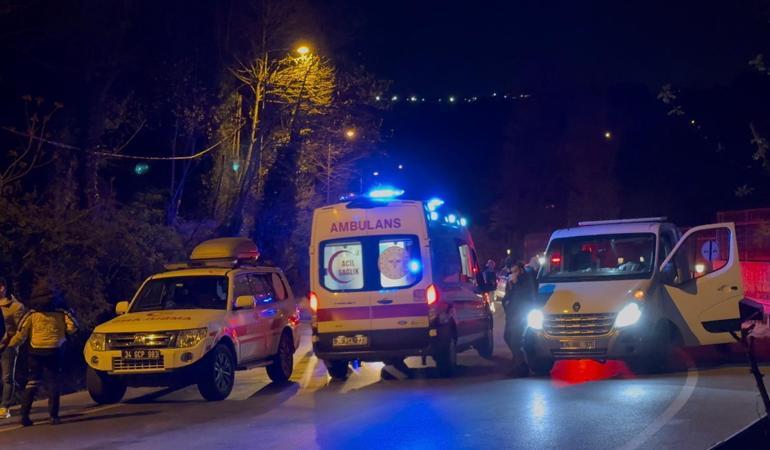 Beykoz’da servis minibüsü ile otomobil çarpıştı: 1’i ağır 11 yaralı