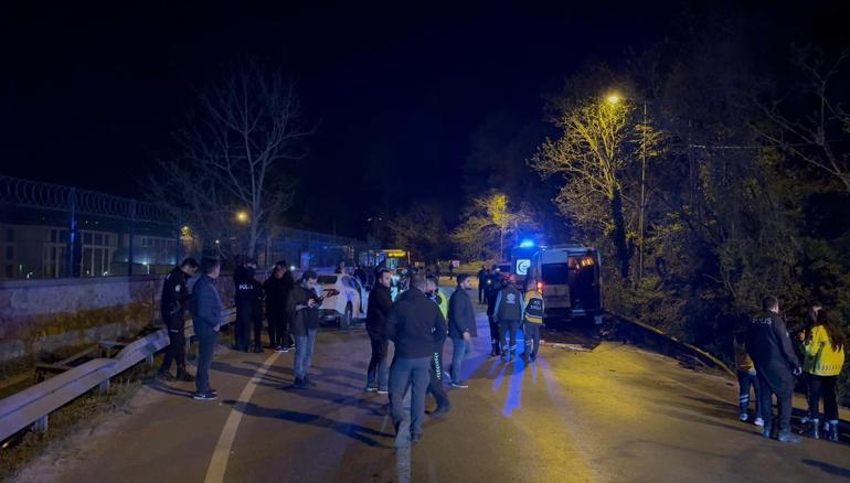 Beykoz’da servis minibüsü ile otomobil çarpıştı: 1’i ağır 11 yaralı