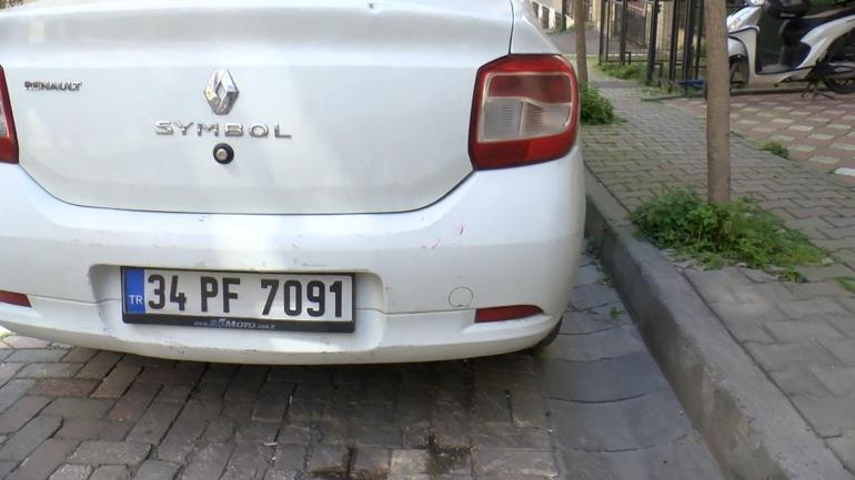 Güngörende yokuşta kayan iş makinesi 4 araçta ve binada hasara neden oldu