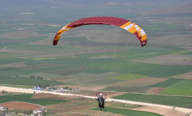 Türkiye Yamaç Paraşütü Hedef Yarışması Gaziantep 2026 başladı
