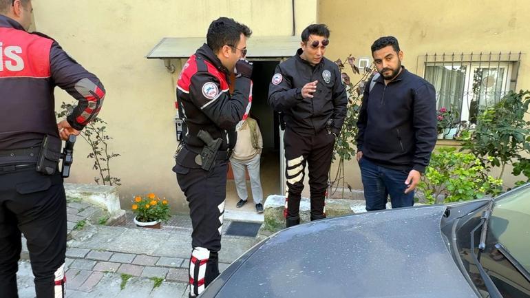 Kiracı olduğu ev icradan satıldı; yurt dışından döndüğünde eşyalarıyla sokakta kaldı