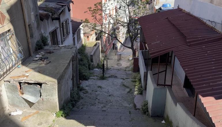 Beyoğlu’nda evine davet ettiği kadın tuzak kurdu; eşi önce darp sonra gasbetti