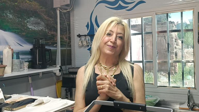 Depremzede kadınlar, 1 Mayıs’ta da mesaiye devam etti