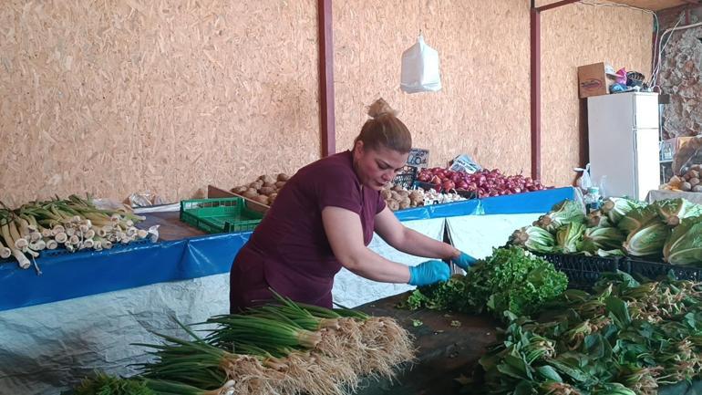 Depremzede kadınlar, 1 Mayıs’ta da mesaiye devam etti