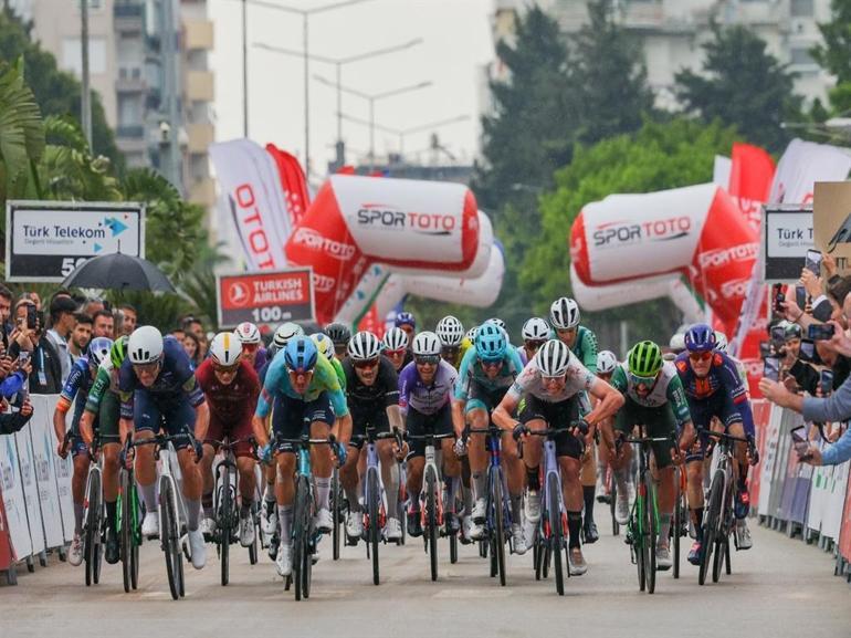 Cumhurbaşkanlığı Türkiye Bisiklet Turu’nda Antalya-Antalya etabını Davide Ballerini kazandı