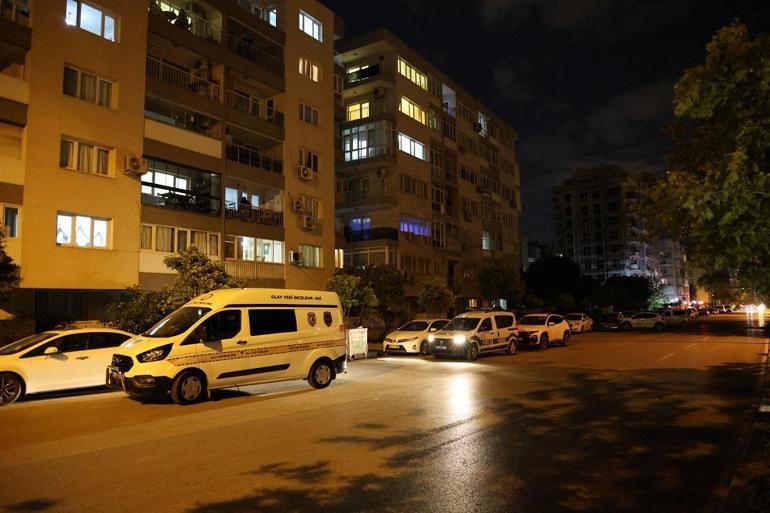 İzmirde 73 yaşındaki baba, oğlunu bıçaklayarak öldürdü