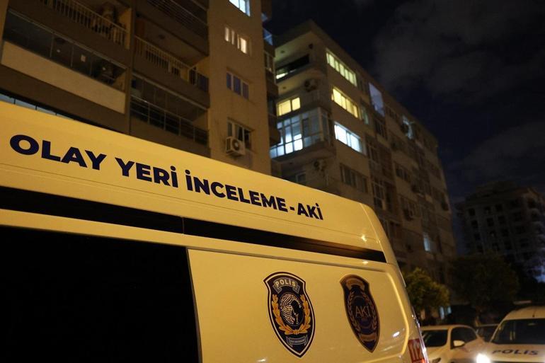 İzmirde 73 yaşındaki baba, oğlunu bıçaklayarak öldürdü