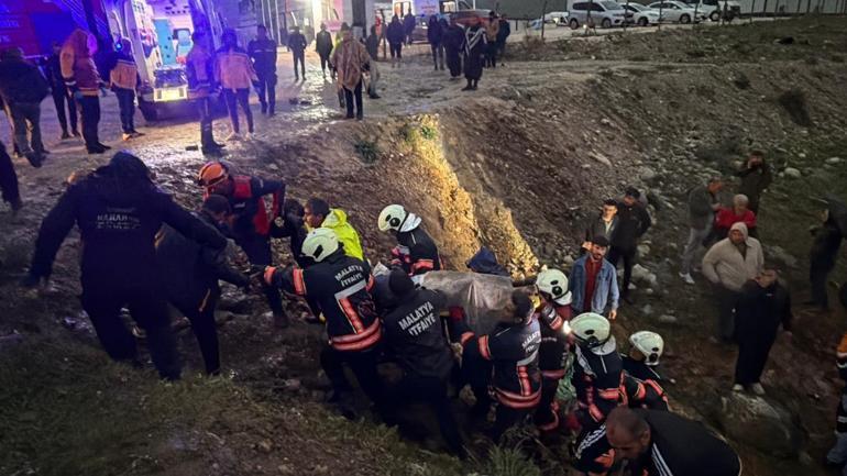 Malatya’da otobüs devrildi: 4 ölü, 40 yaralı