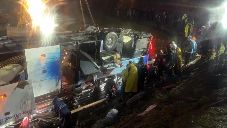Malatya’da otobüs devrildi: 3 ölü, 41 yaralı