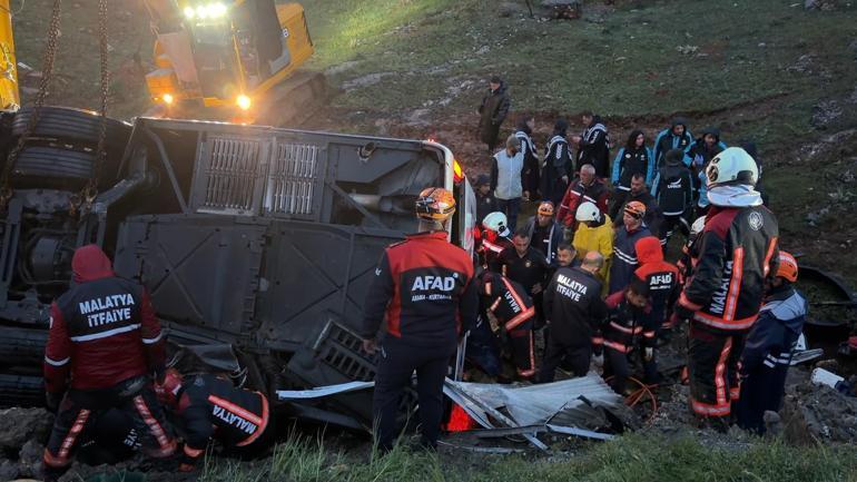 Malatya’da otobüs devrildi: 3 ölü, 41 yaralı