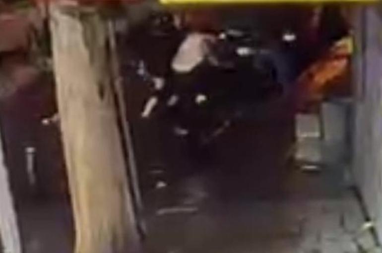 Bahçelievlerde kız arkadaşının doğum gününde çıkan kıskançlık kavgasında öldü; 3 kişi yaralandı