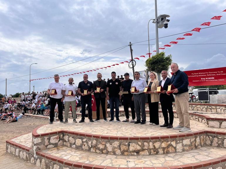 Mersinde Uluslararası 2nci Turan Cup Halat Çekme Turnuvası düzenlendi