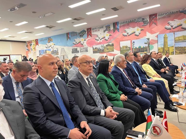 Azerbaycan Ulusal Lideri Haydar Aliyev, 103üncü doğum gününde anıldı