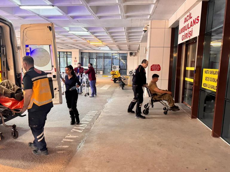Hamzabeyli Sınır Kapısında askeri araç duvara çarptı; 2 asker yaralı