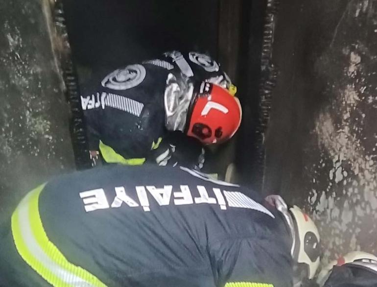 Evde çıkan yangında evli çift öldü