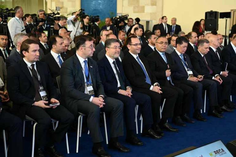 Bakan Yumaklı, Azerbaycan’da