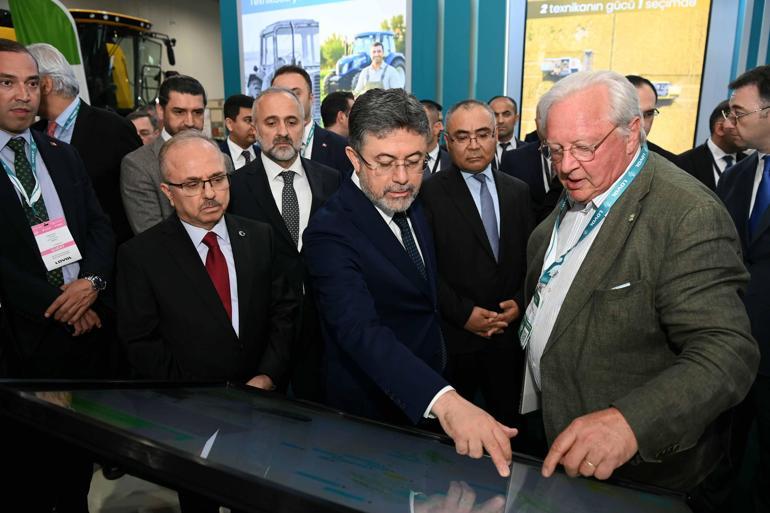 Bakan Yumaklı, Azerbaycan’da
