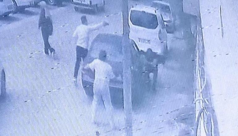 Bursa’da silahlı alacak kavgası kamerada: 1 yaralı