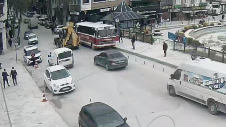 Polislerin ‘heimlich’ manevrası ile hayata tutundu; o anlar kamerada