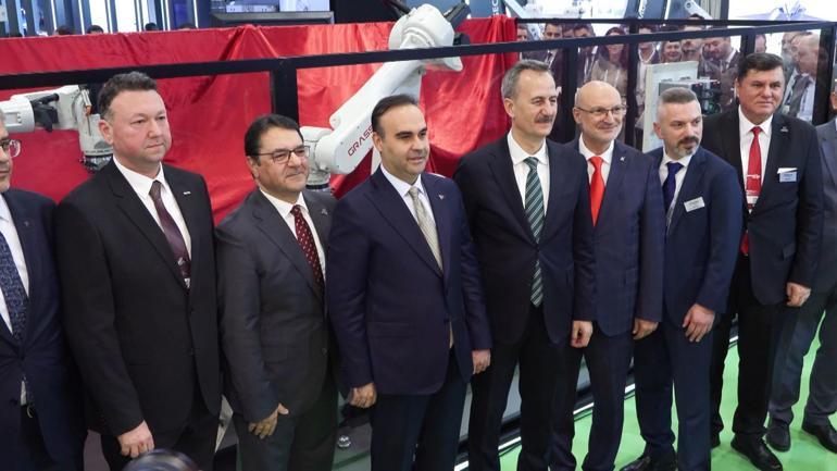 Bakan Kacır: 12 milyar dolar düzeyinde olan potansiyel dış ticaret açığını kapama imkanına sahip olacağız