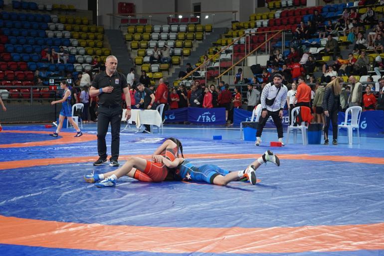Bolu’da 41 ilden 396 sporcunun güreş heyecanı