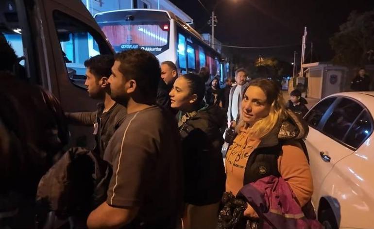 İzmir’de göçmen botu yarı batık halde bulundu: 1 çocuk öldü, 43 kişi kurtarıldı