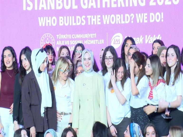 Bakan Göktaş: Kız çocuklarımızın mühendislik alanında daha görünür olmasını çok önemsiyoruz