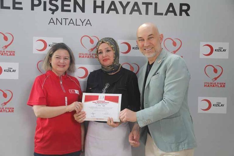 Depremzede kadınlar, Antalyada şeflerle buluştu