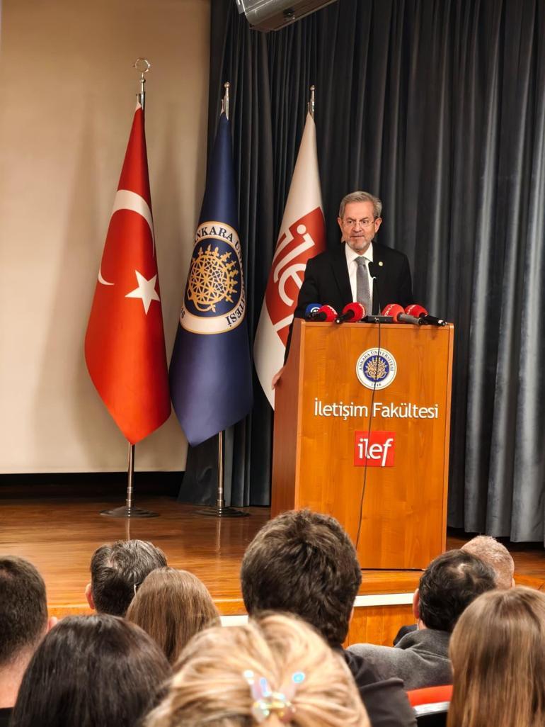 Ankarada 15 Temmuz Manşetleri Gazetecilik Atölyesi