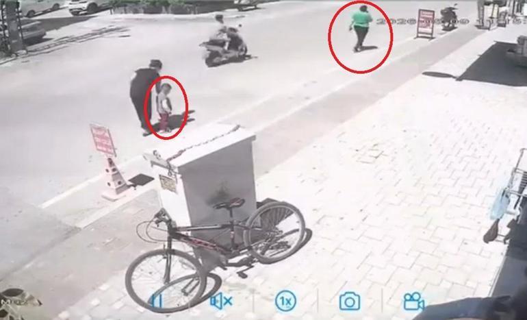 2 yaşındaki çocuğu, sokak ortasında tekmeledi