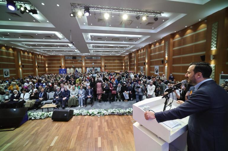 Cumhurbaşkanı Erdoğan, AK Parti İstanbul İl Kadın Kolları Danışma Meclisi’ne telefonla bağlandı