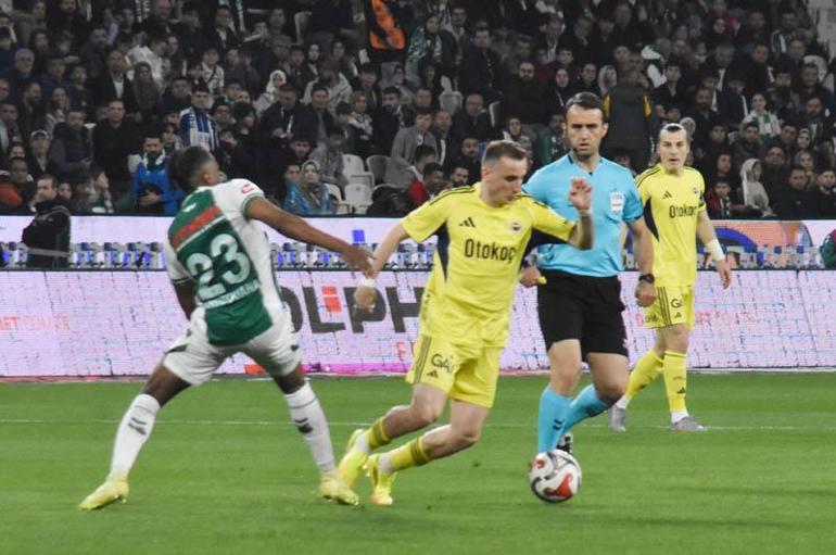 Fenerbahçe deplasmanda zorlanmadı