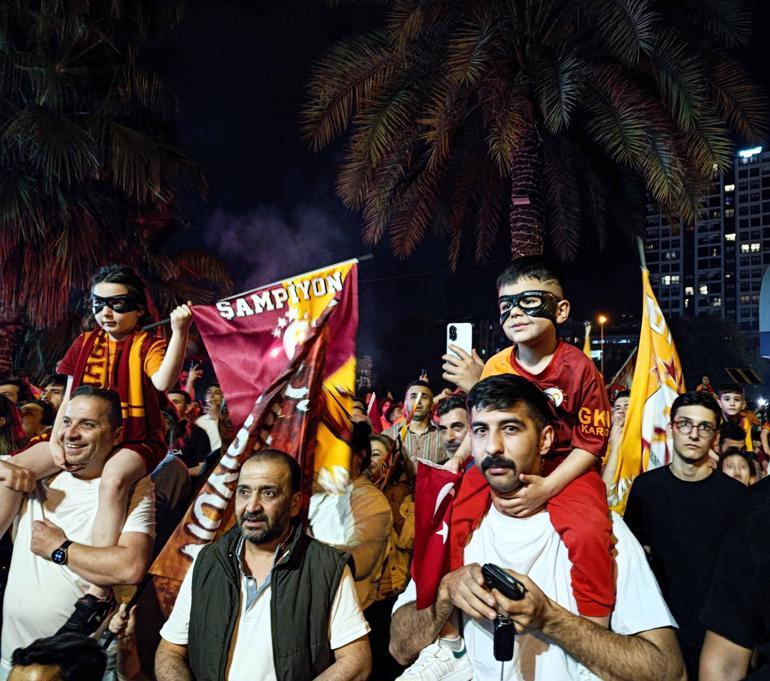 Galatasaray’ın şampiyonluğu Adana’da kutlandı