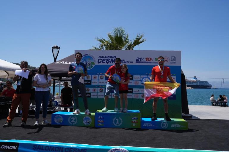 Çeşme Yarı Maratonu’nda ödüller sahiplerini buldu