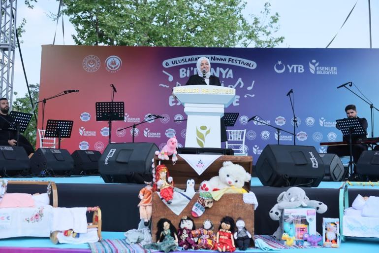 ‘Uluslararası Ninni Festivali’nde Anneler Günü’ne özel ezgiler seslendirildi