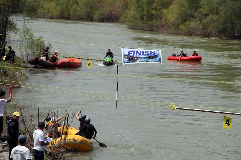 Murat Nehri’nde rafting şampiyonası sona erdi