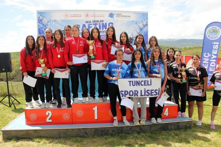 Murat Nehri’nde rafting şampiyonası sona erdi