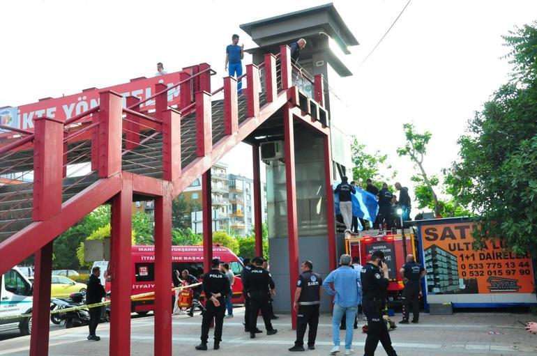Manisa’da üst geçidin asansöründe sıkışarak can verdi