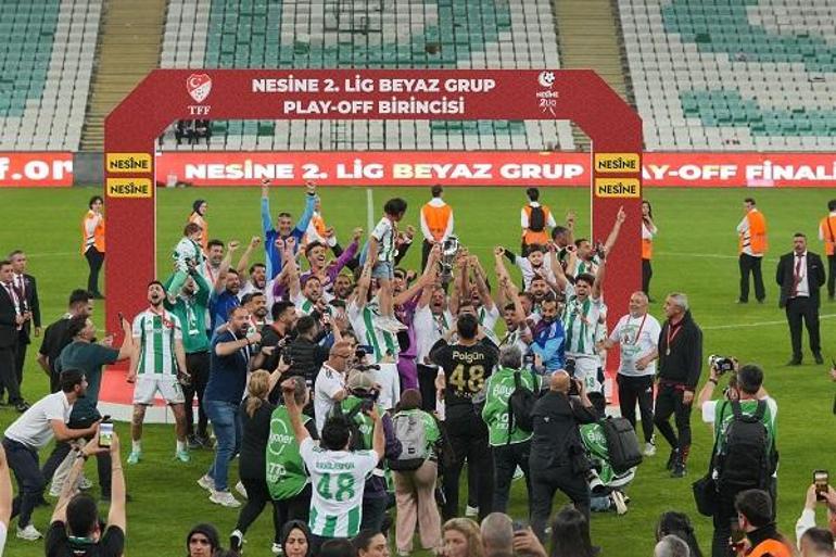 Muğlaspor penaltılarla 1inci Lige yükseldi