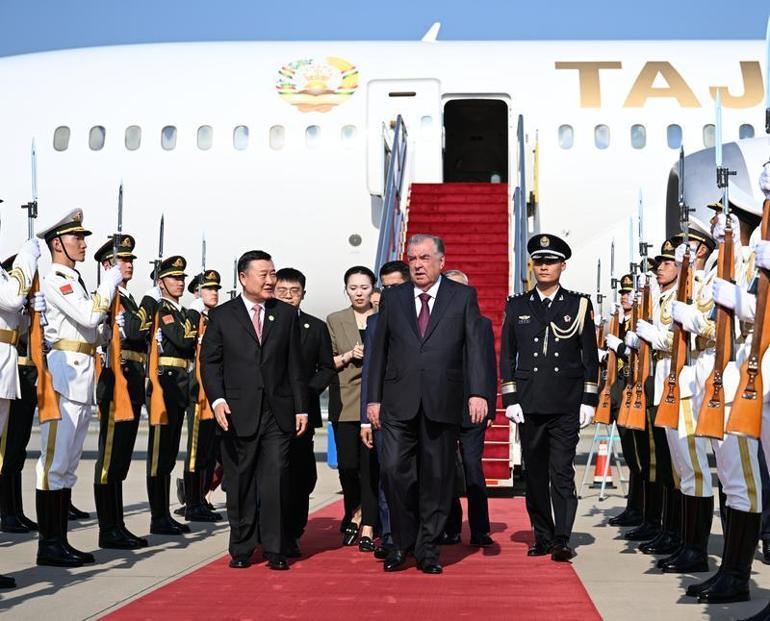 Tacikistan Cumhurbaşkanı İmamali Rahman, Çin’de
