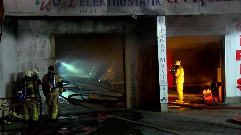 Başakşehirde 2 katlı iş yerinde çıkan yangın 8 saat sonra söndürüldü