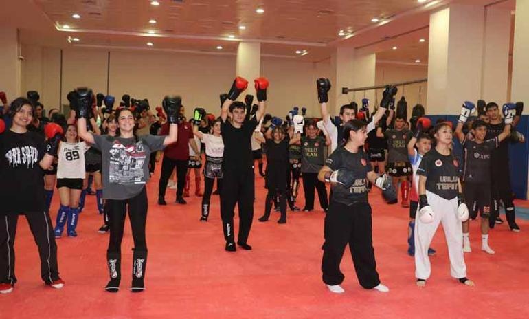 Muaythai sporuna ilgi; gençler hem kendini savunuyor hem geleceğini inşa ediyor