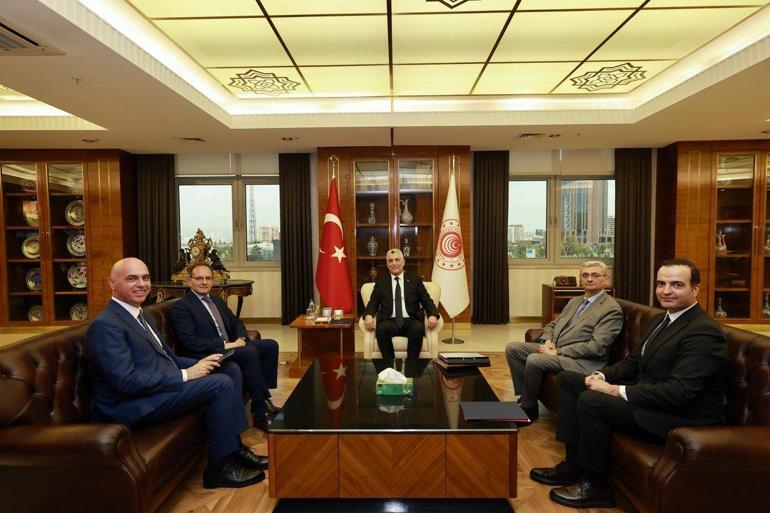 Bakan Bolat, Rusya ve İtalya büyükelçileri ile görüştü